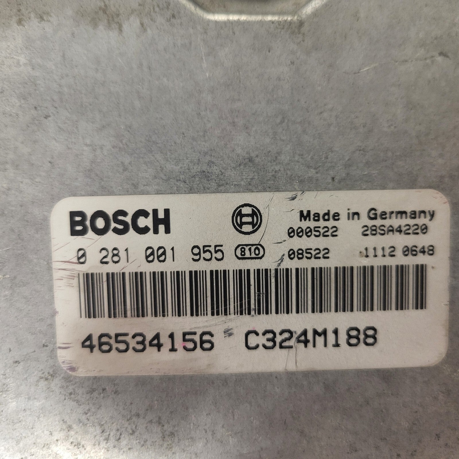 FIAT PUNTO 188 1.9 JTD ECU / 0281001955 / 46534156 / BOSCH