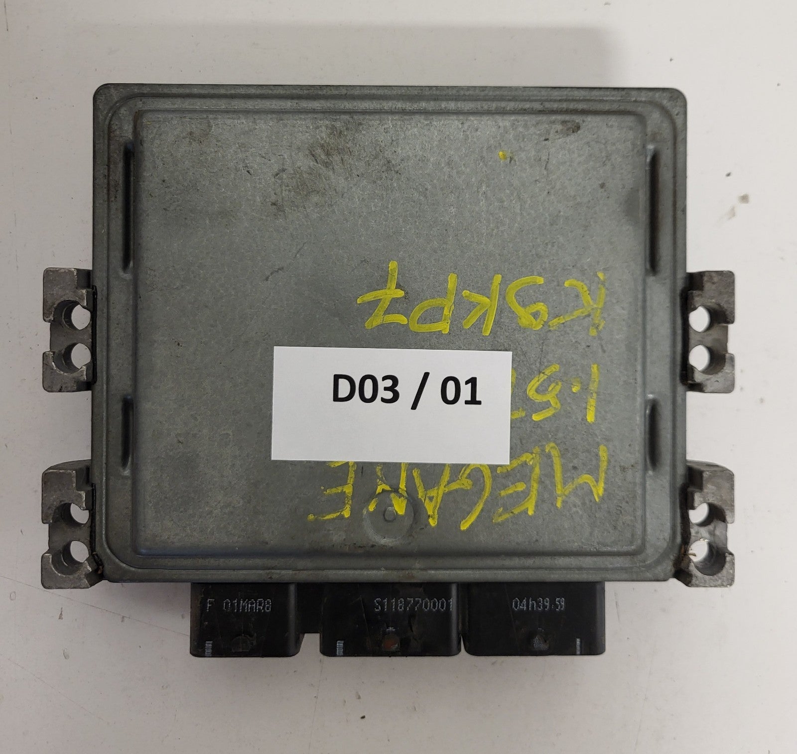 RENAULT MEGANE ECU / S122326114A / S122326114 / 8200843713 / 8200807626
