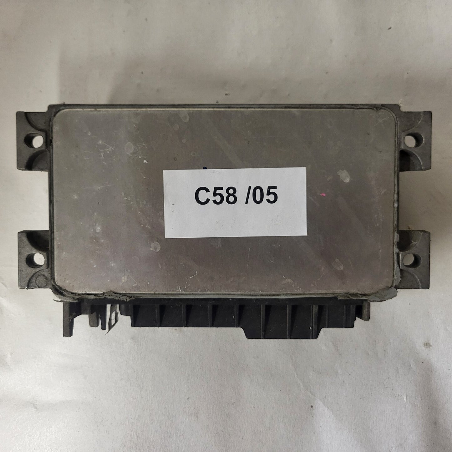 LANCIA Y 1.2 ECU / IAW 16F.ET / 46531221 / 61602.108.01 MAGNETI MARELLI
