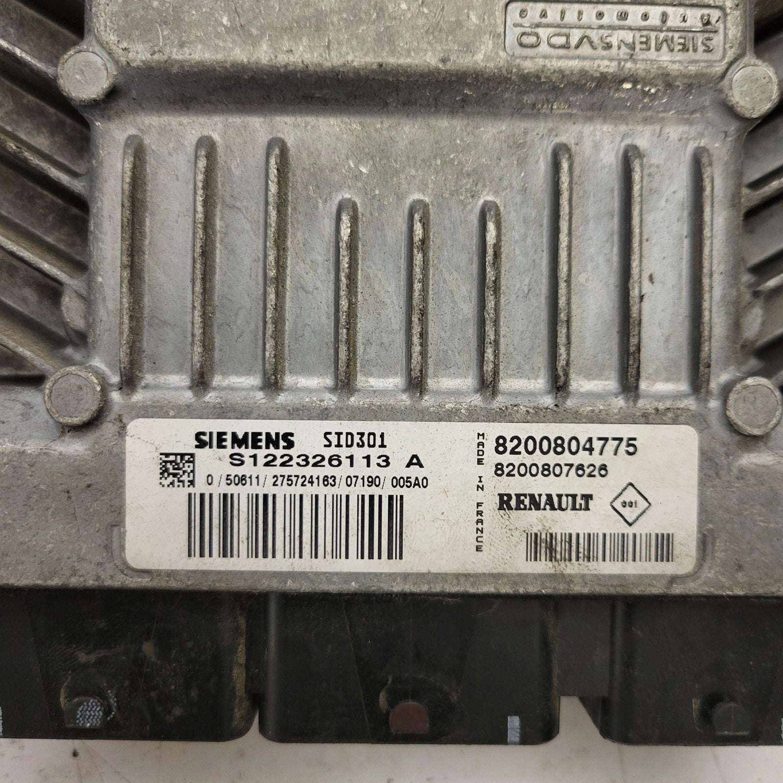 Renault ECU / S122326113A / 8200804775 / 8200807626 / SID301  / S122326113