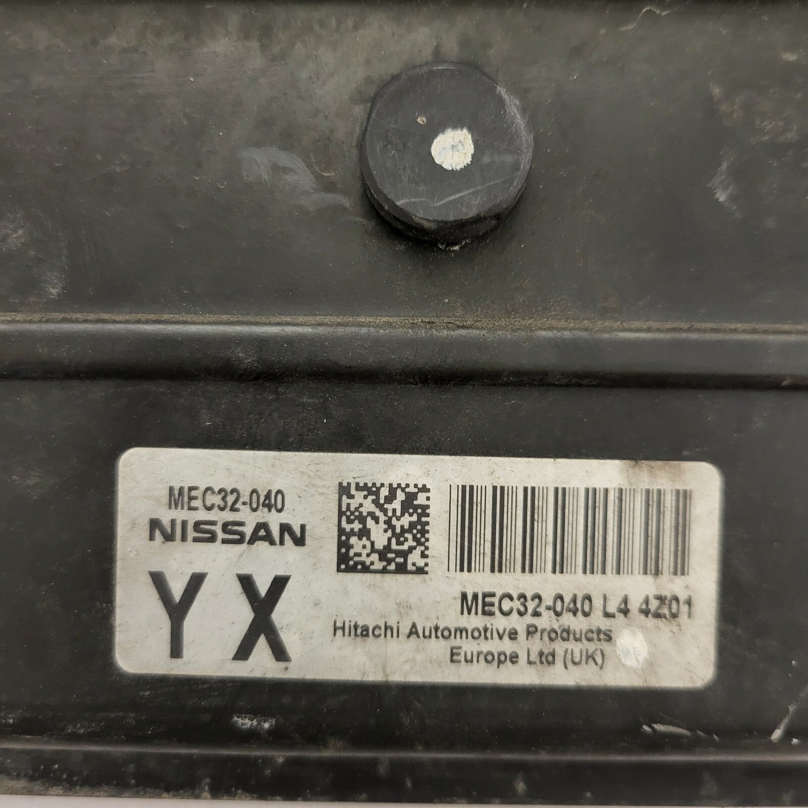NISSAN MICRA ECU / MEC32-040 / YX  / HITACHI