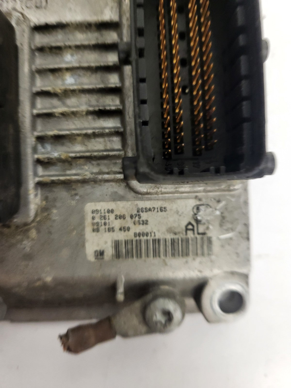 Opel Corsa ECU / 0261206075 / 09185450 / BOSCH