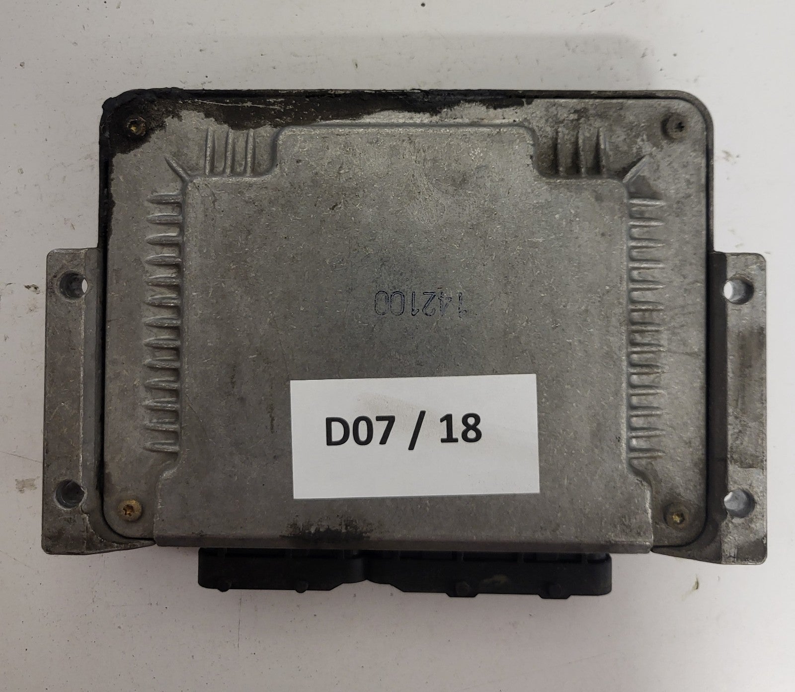 Fiat STILO 1.9 ECU / 0281011421 / 55188214 / BOSCH