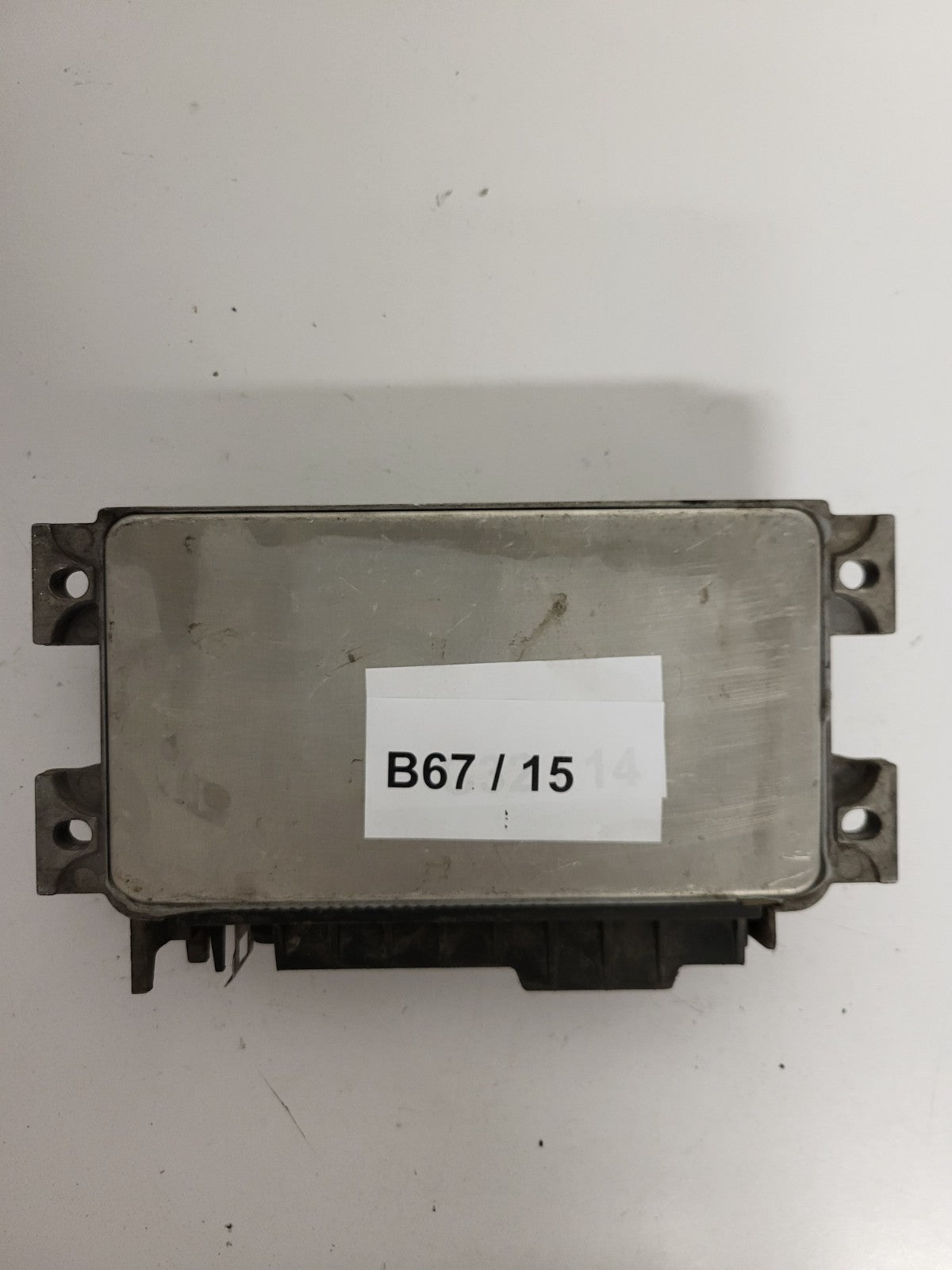 FIAT PUNTO 1.2 ECU / IAW16F.E3 / 46531212 / 61602.106.01 / MAGNETI MARELLI
