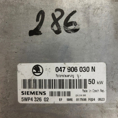 ŠKODA FELICIA ECU / 047906030N / 5WP4326 02 / SIEMENS