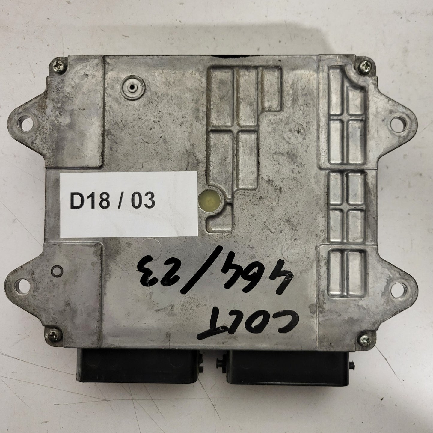 MITSUBISHI COLT ECU / A1351507279 / E6T42484 / 1860A710 / H6ZE