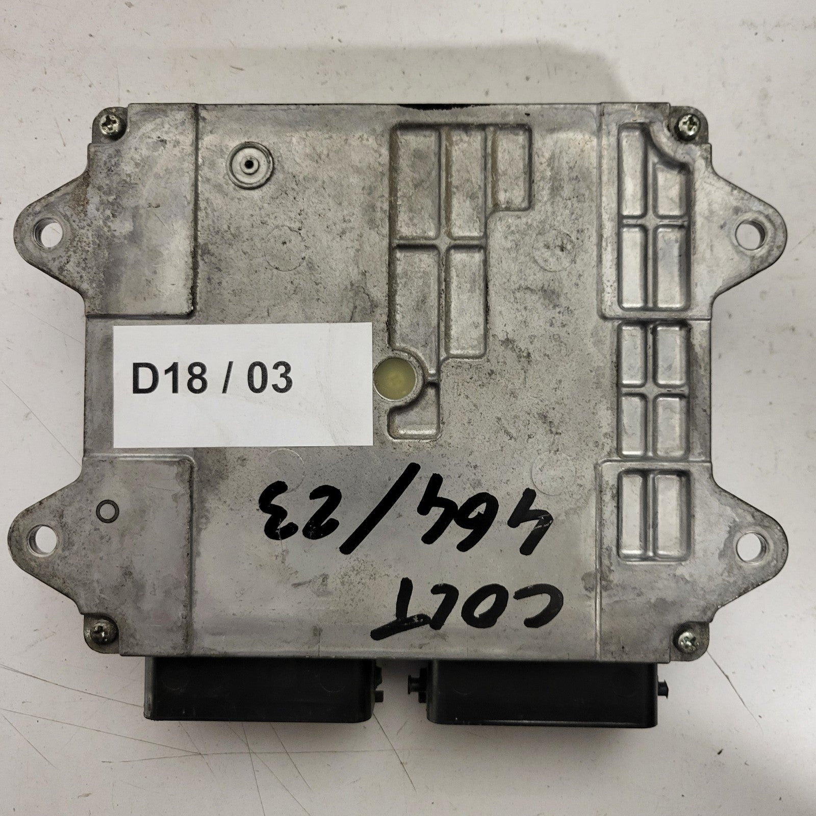 MITSUBISHI COLT ECU / A1351507279 / E6T42484 / 1860A710 / H6ZE