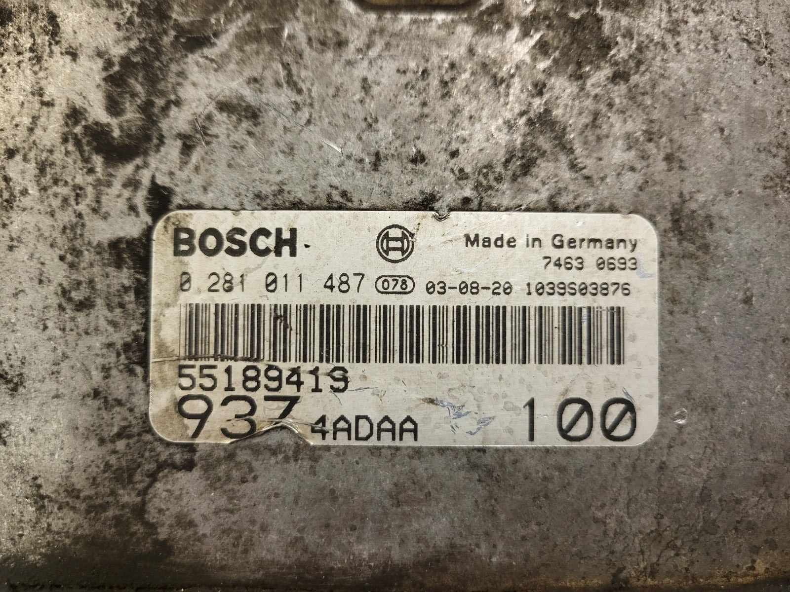 ALFA ROMEO 147 ECU / 0281011487 / 55189419 / 9374ADAA / BOSCH