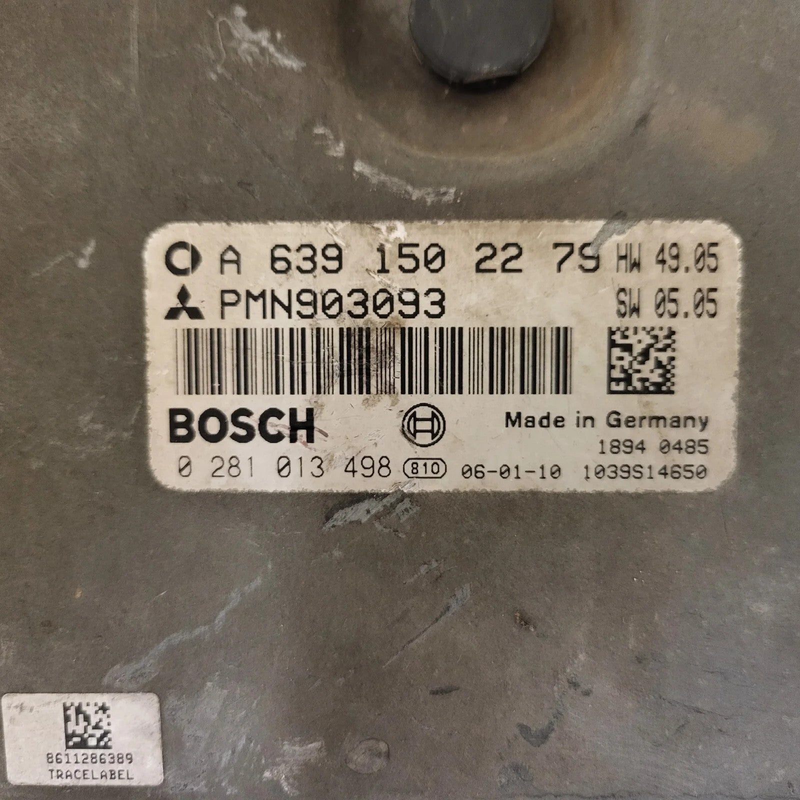 MITSUBISHI COLT SMART ECU / A6391502279 / 0281013498 / BOSCH