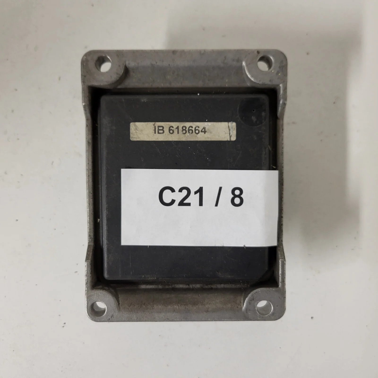 OPEL CORSA ECU / 0261206074 / 09115112 / 26SA7481 /