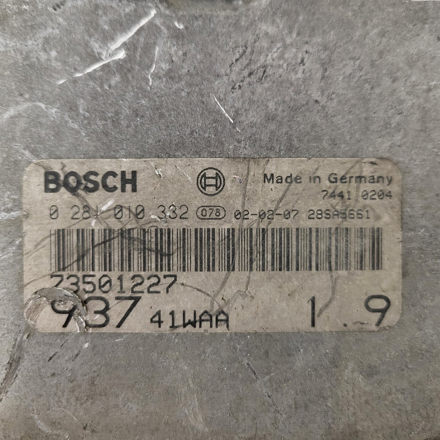 ALFA ROMEO 147 ECU / 0281010332 / 73501227 / 93741WAA / BOSCH