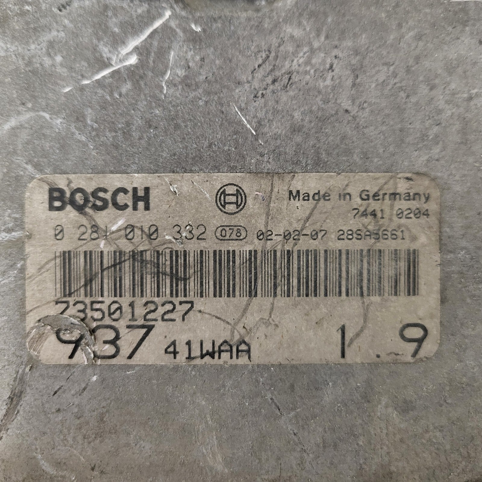 ALFA ROMEO 147 ECU / 0281010332 / 73501227 / 93741WAA / BOSCH