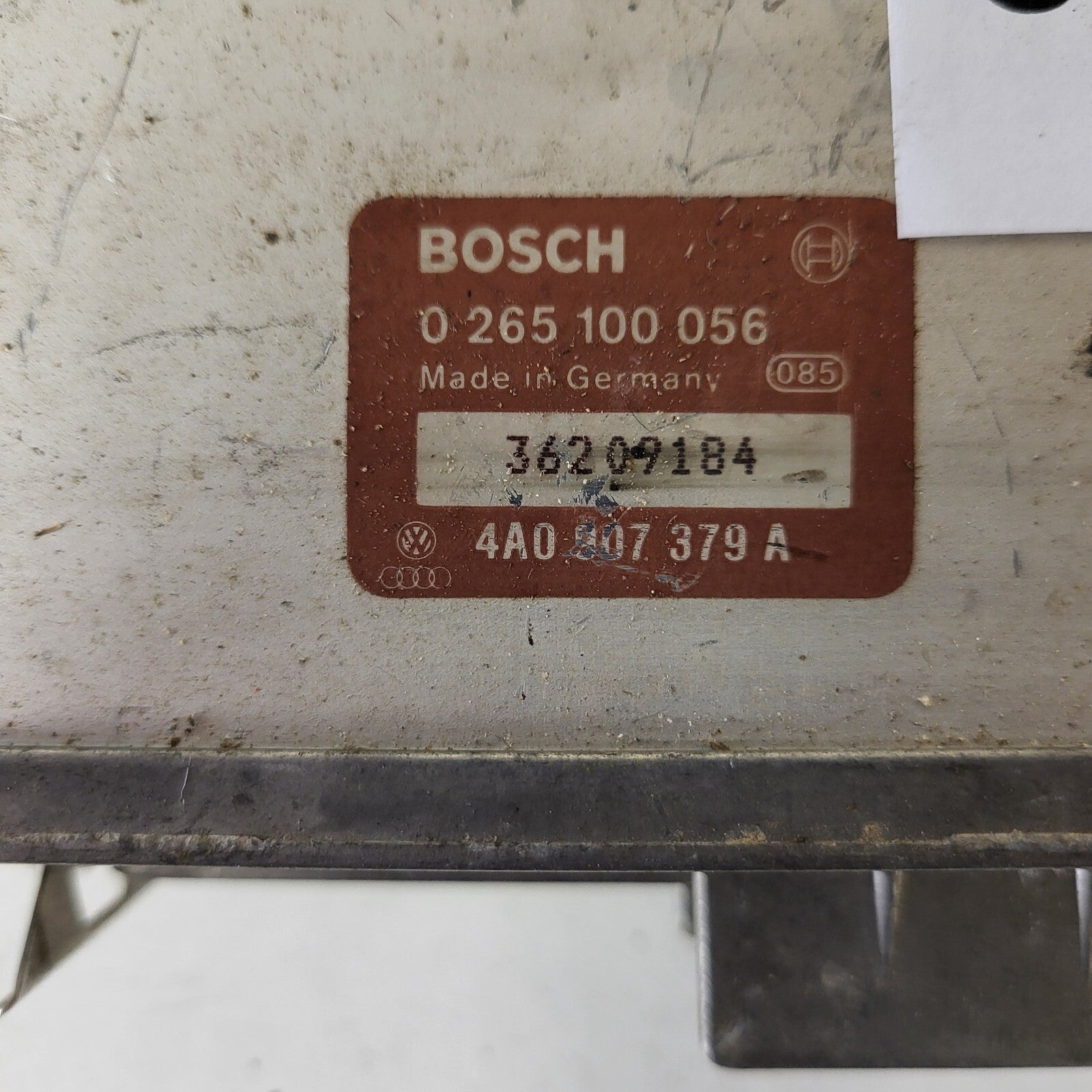 ECU / 0265100056 / 4A0907379A / BOSCH