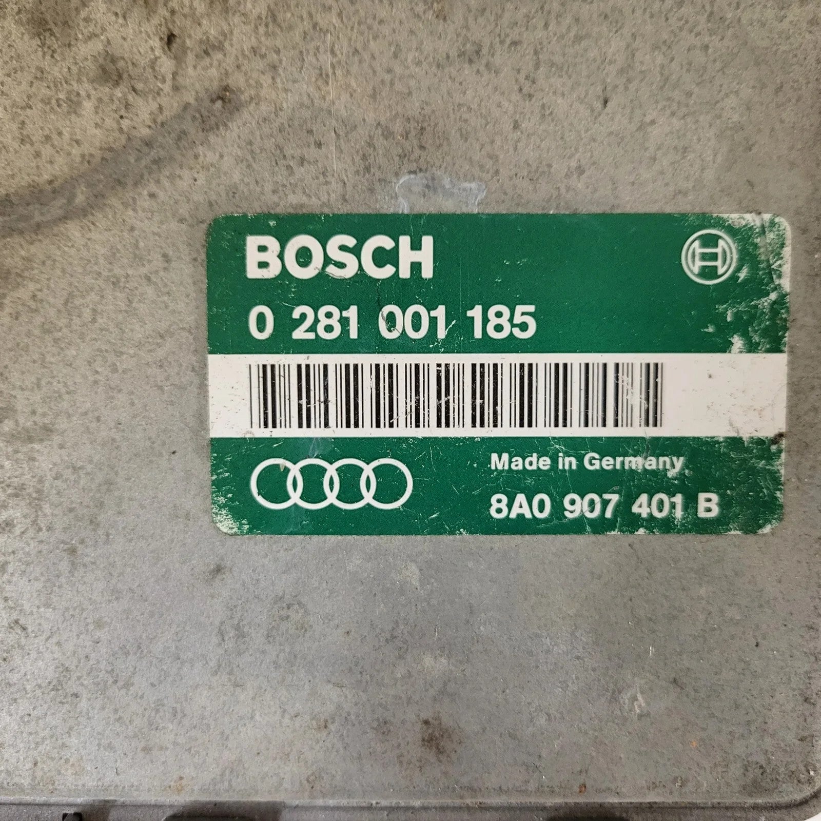 Audi 80 ECU / 0281001185 / 8A090741B / BOSCH