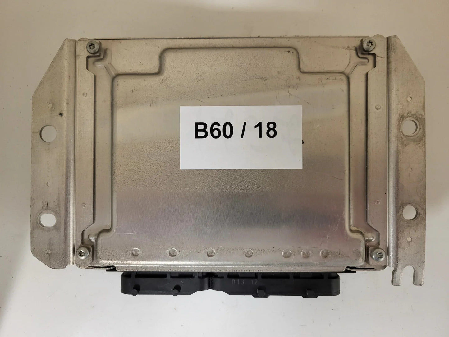 HYUNDAI MATRIX ECU / 0281011809 / 39101-27612 / 54FCMI01 / BOSCH