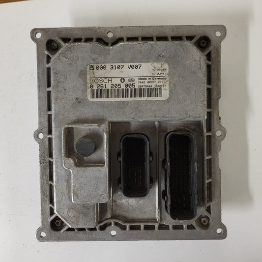 SMART FORTWO ECU / 0261205005 / 0003107V007 / BOSCH