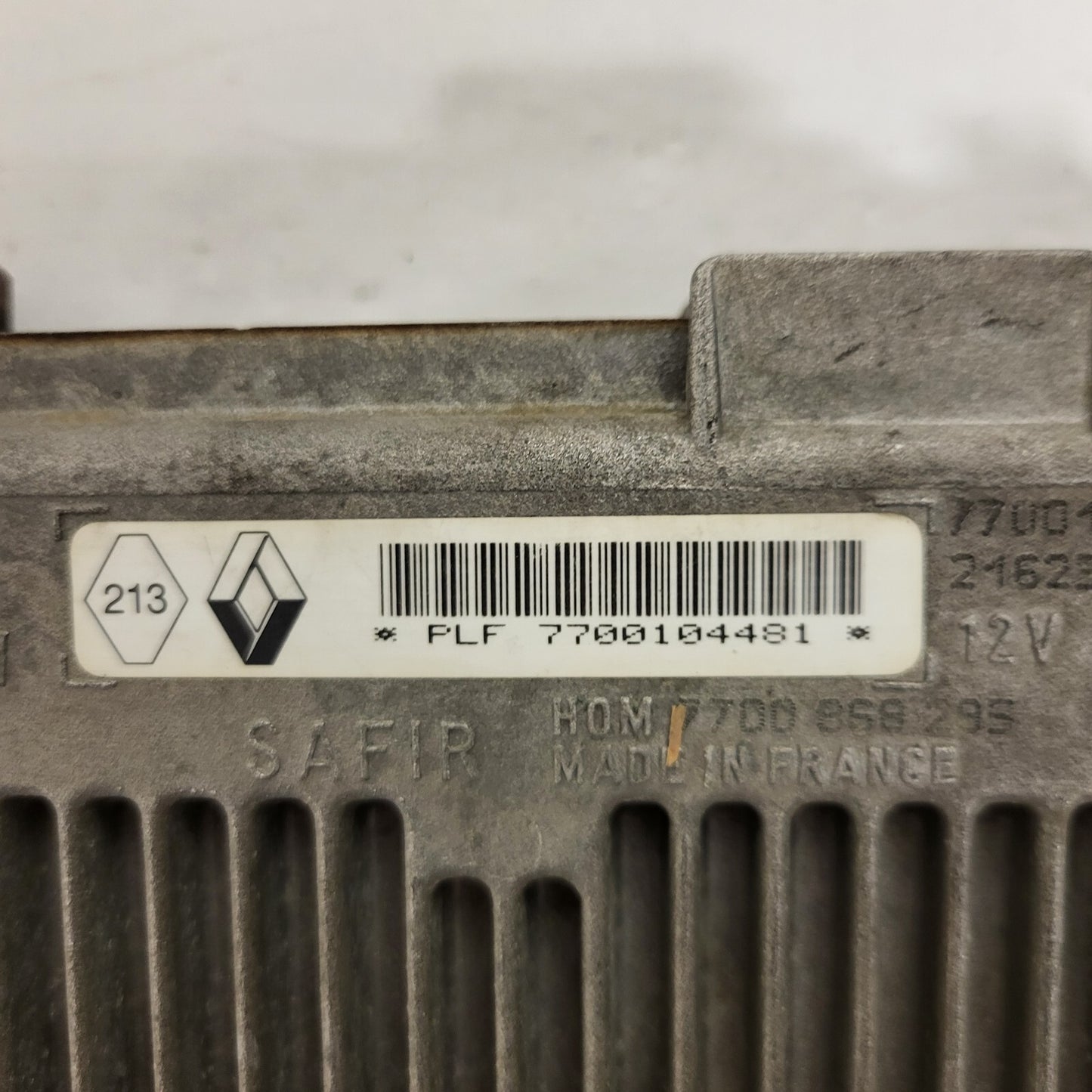 Renault Clio I 1.2 ECU / 7700104481 / 7700102990 / 7700868295 / 21623427-4 / SAG