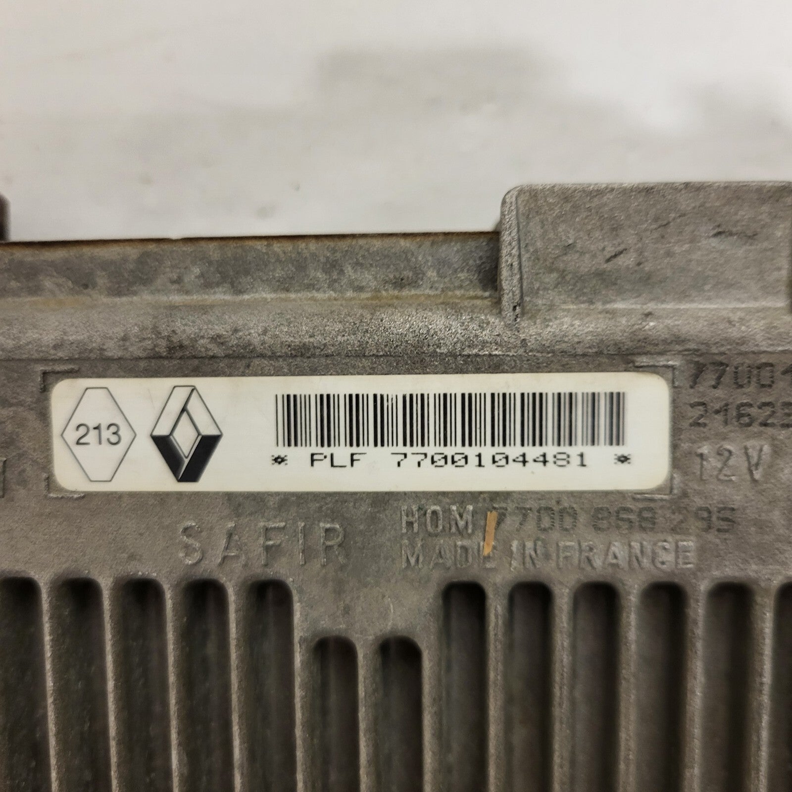 Renault Clio I 1.2 ECU / 7700104481 / 7700102990 / 7700868295 / 21623427-4 / SAG
