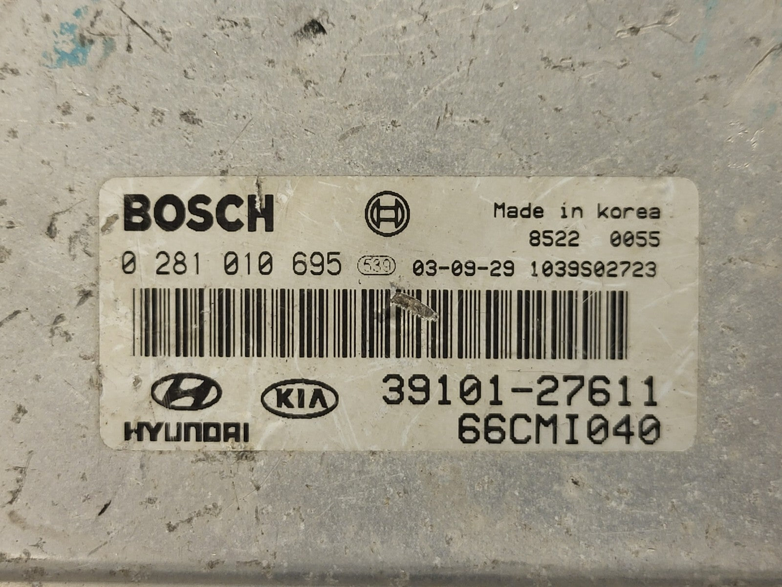HYUNDAI MATRIX ECU / 0281010695 / 39101-27611 / 66CMI040 / BOSCH