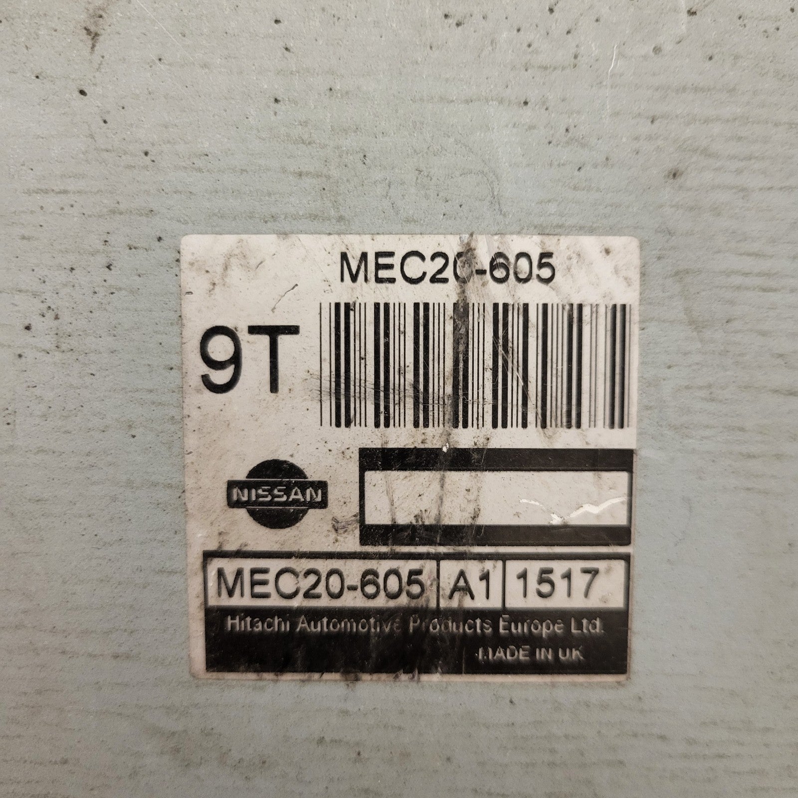 Nissan Almera ECU / MEC20-605 / HITACHI