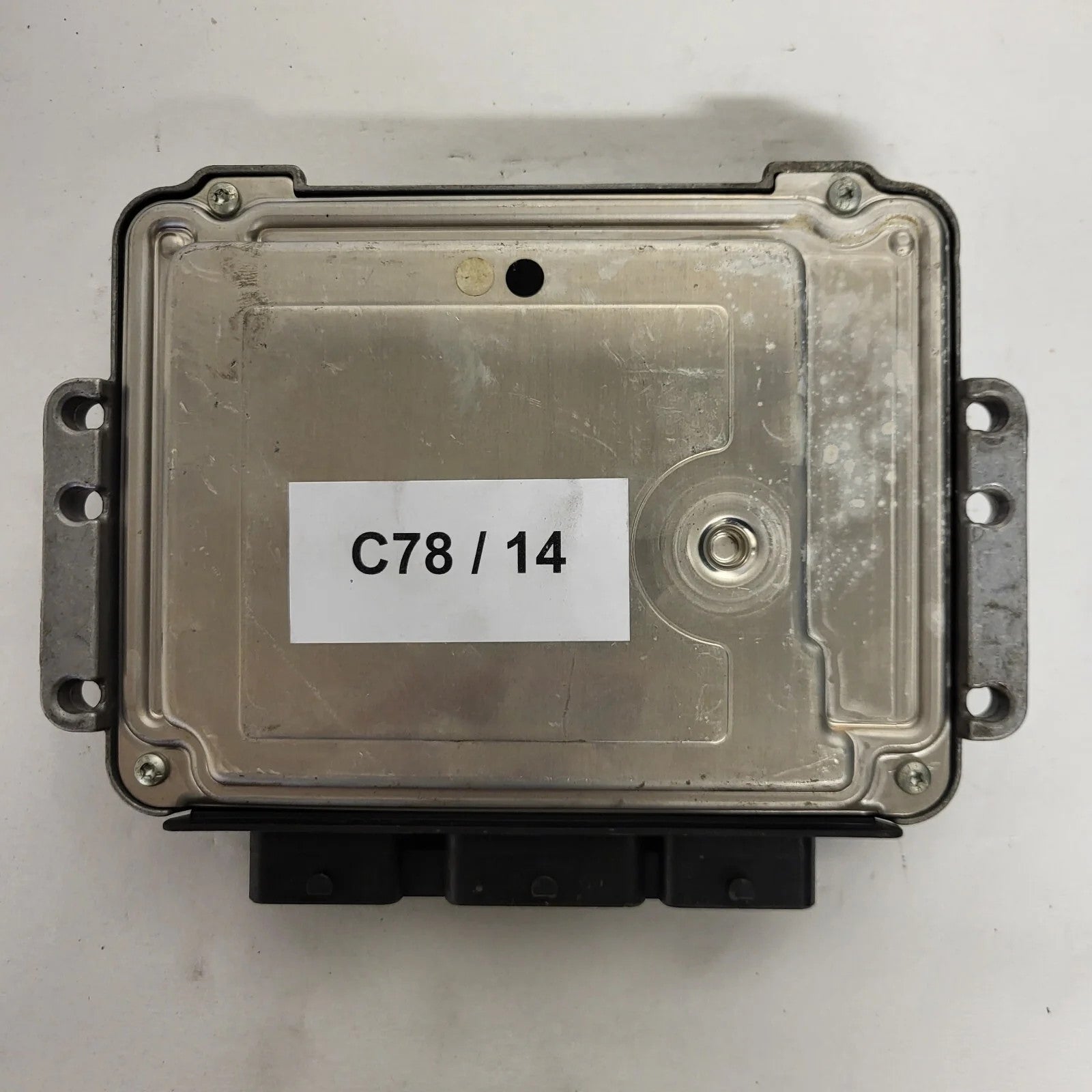 Peugeot Citroen ECU / 0281011785 / 9685886880 / 9654490280 / EDC1SC34 / BOSCH
