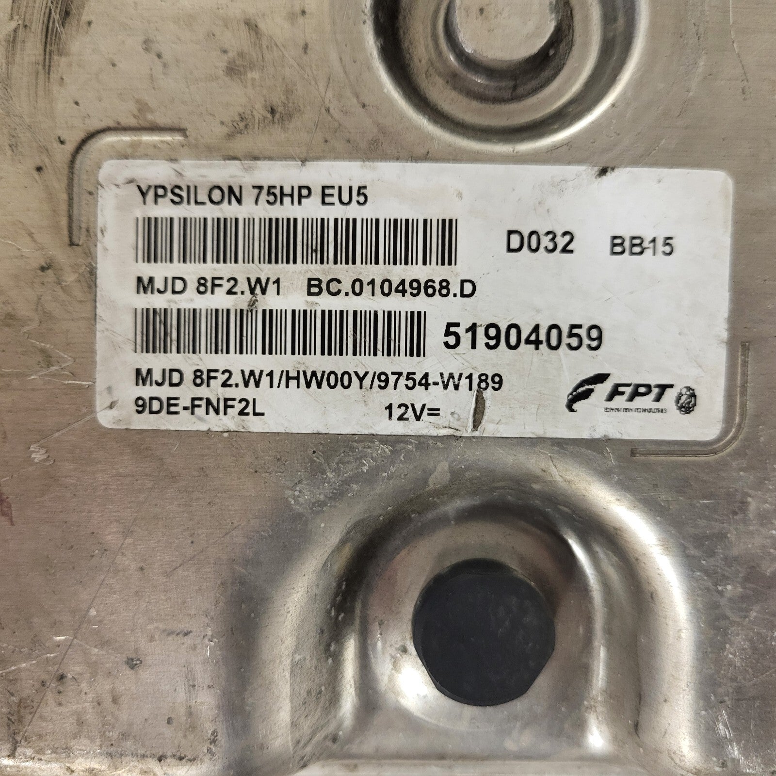 LANCIA YPSILON 75HP / ECU / MJD 8F2.W1 / 51904059 / HW00Y / MAGNETI MARELLI