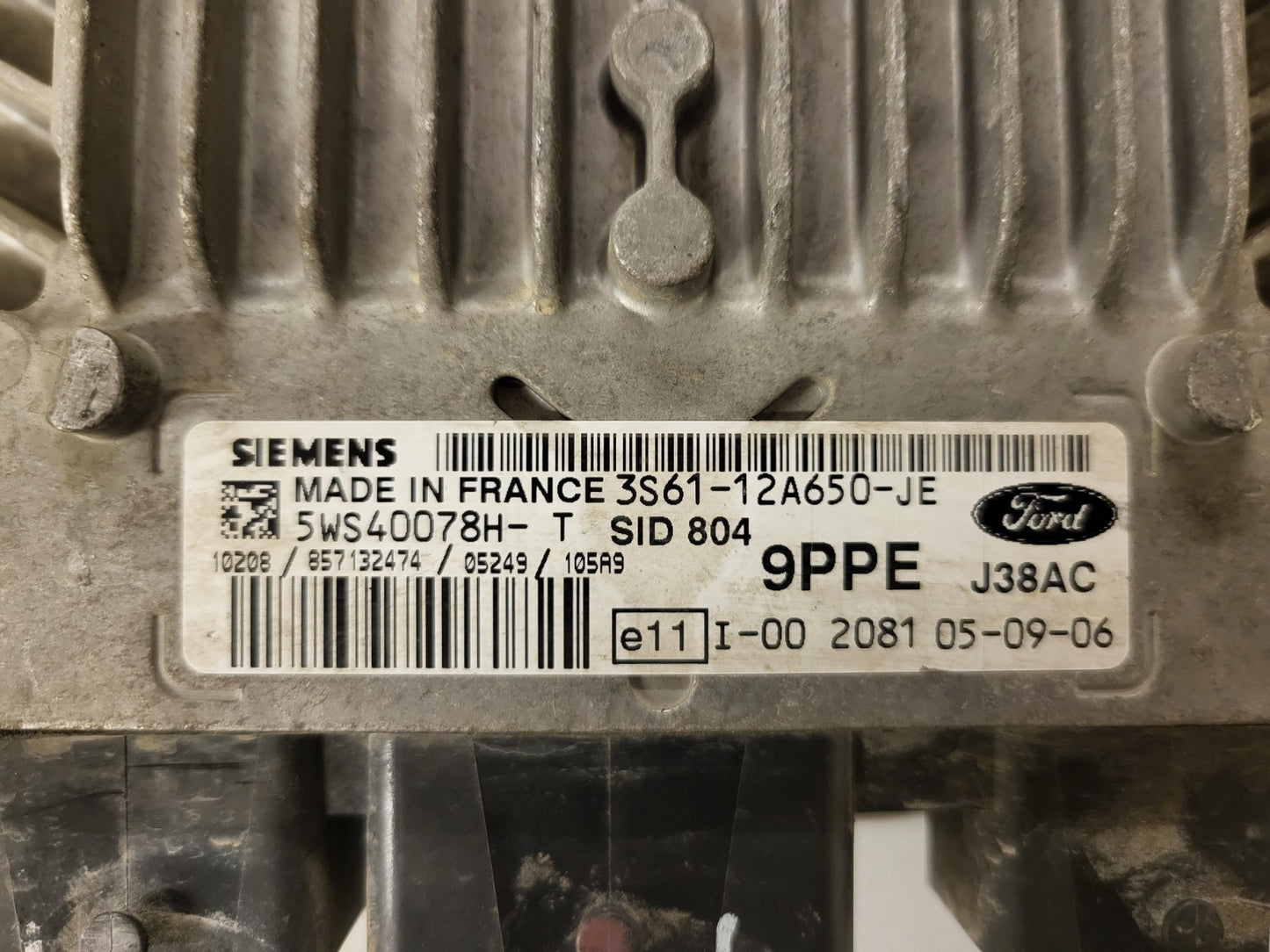 FORD ECU / 3S61-12A650-JE / 5WS40078H-T / 9PPE / SIEMENS