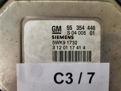 OPEL CORSA TIGRA ECU / 55354446 / S0400501 / 5WK91732 / SIEMENS