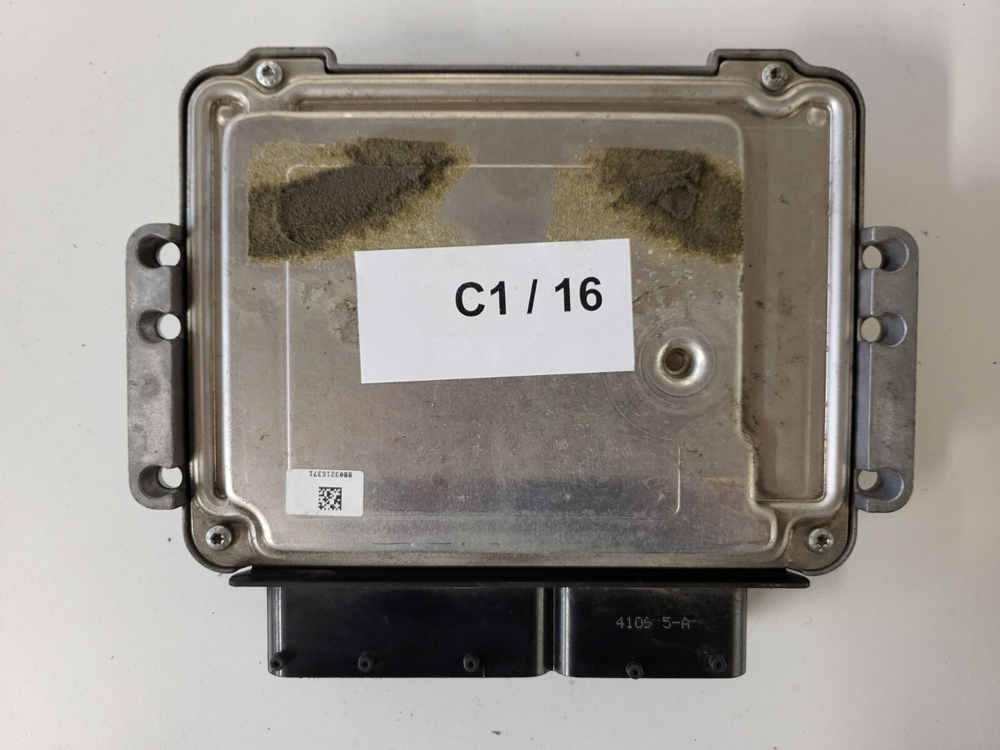 LANCIA DELTA 1.6 ECU / 0281014570 / 51853780 / BOSCH