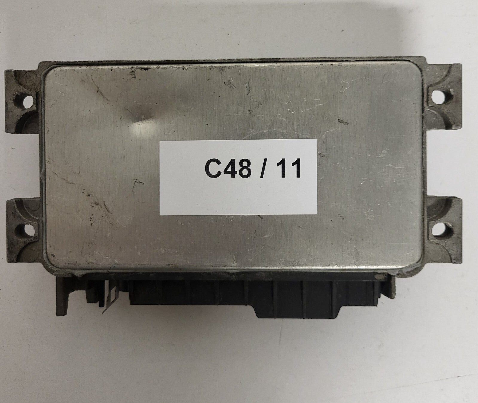 Fiat 500 0.9 ECU / 46411120 / IAW 16F.E0 / 61602.072.01 / MAGNETI MARELLI 