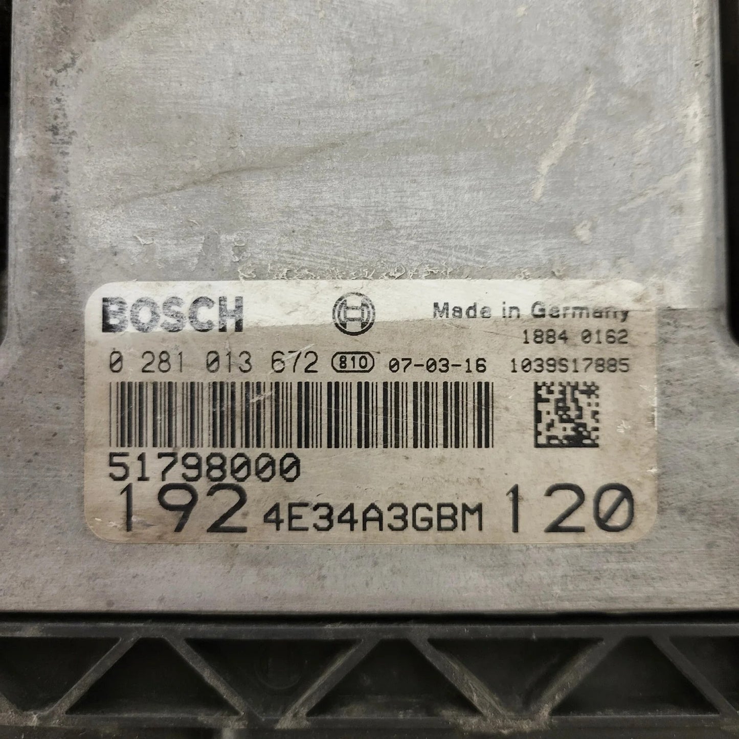 FIAT STILO 1.9 JTD ECU /0281013672 / 51798000 / BOSCH
