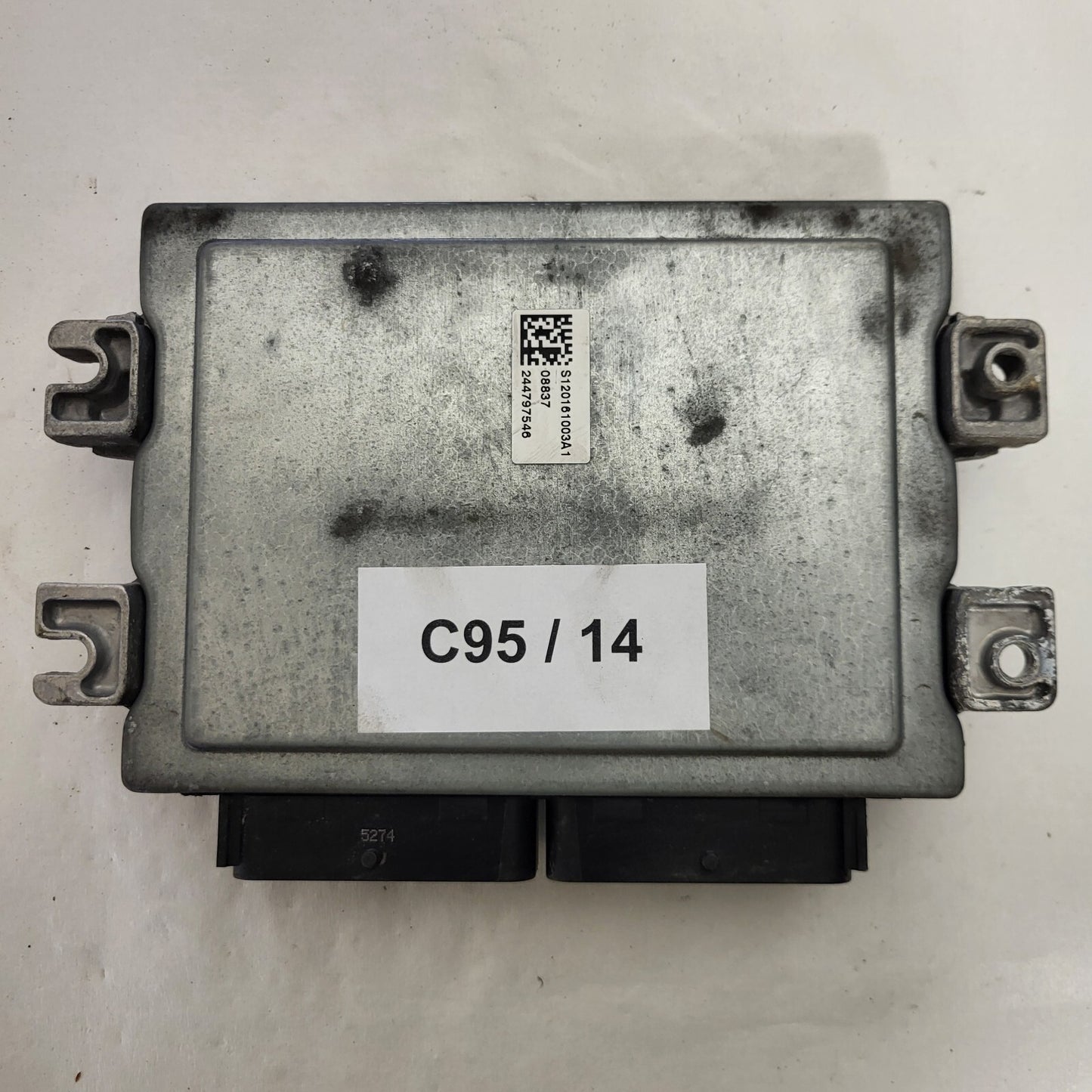 RENAULT CLIO ECU / S110140201A / EMS3132 / 08200326395 / 8200326387 / SIEMENS