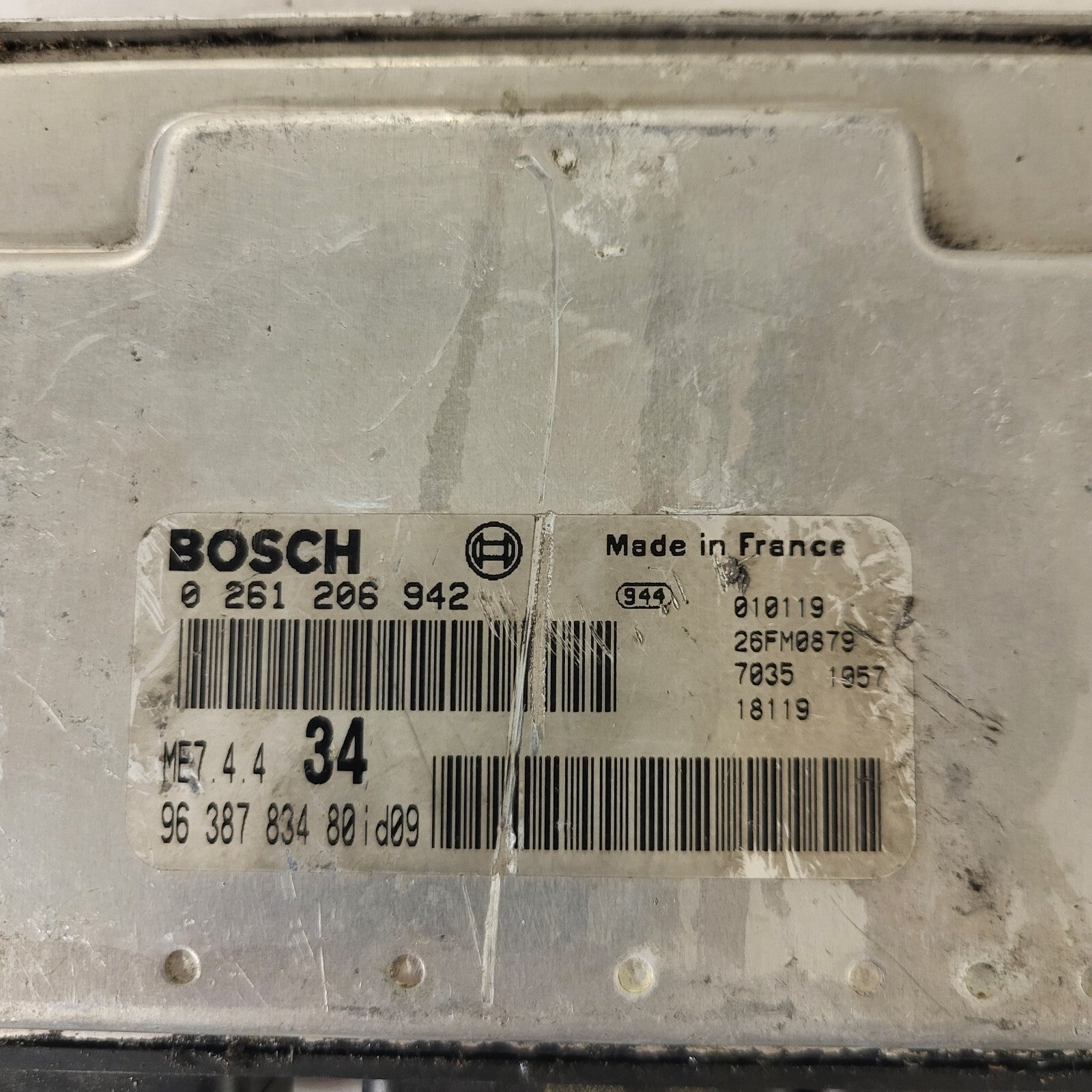 PEUGEOT CITROEN ECU / 0261206942 / 9638783480 / ME7.4.4. / BOSCH