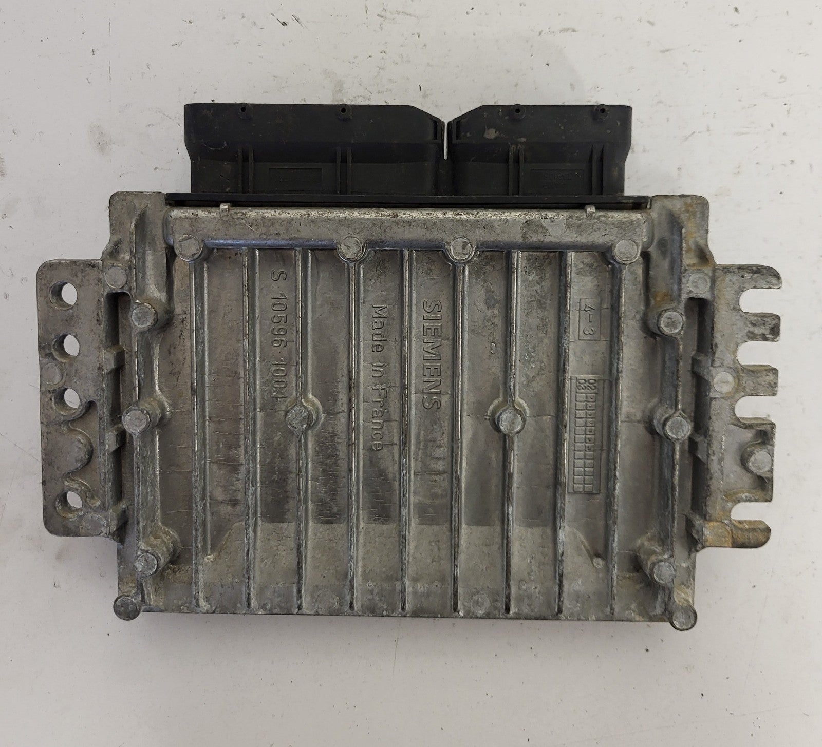 MINI COOPER 1.6 ECU / S118012001L / 12147520019-01 / 7512951 9520019