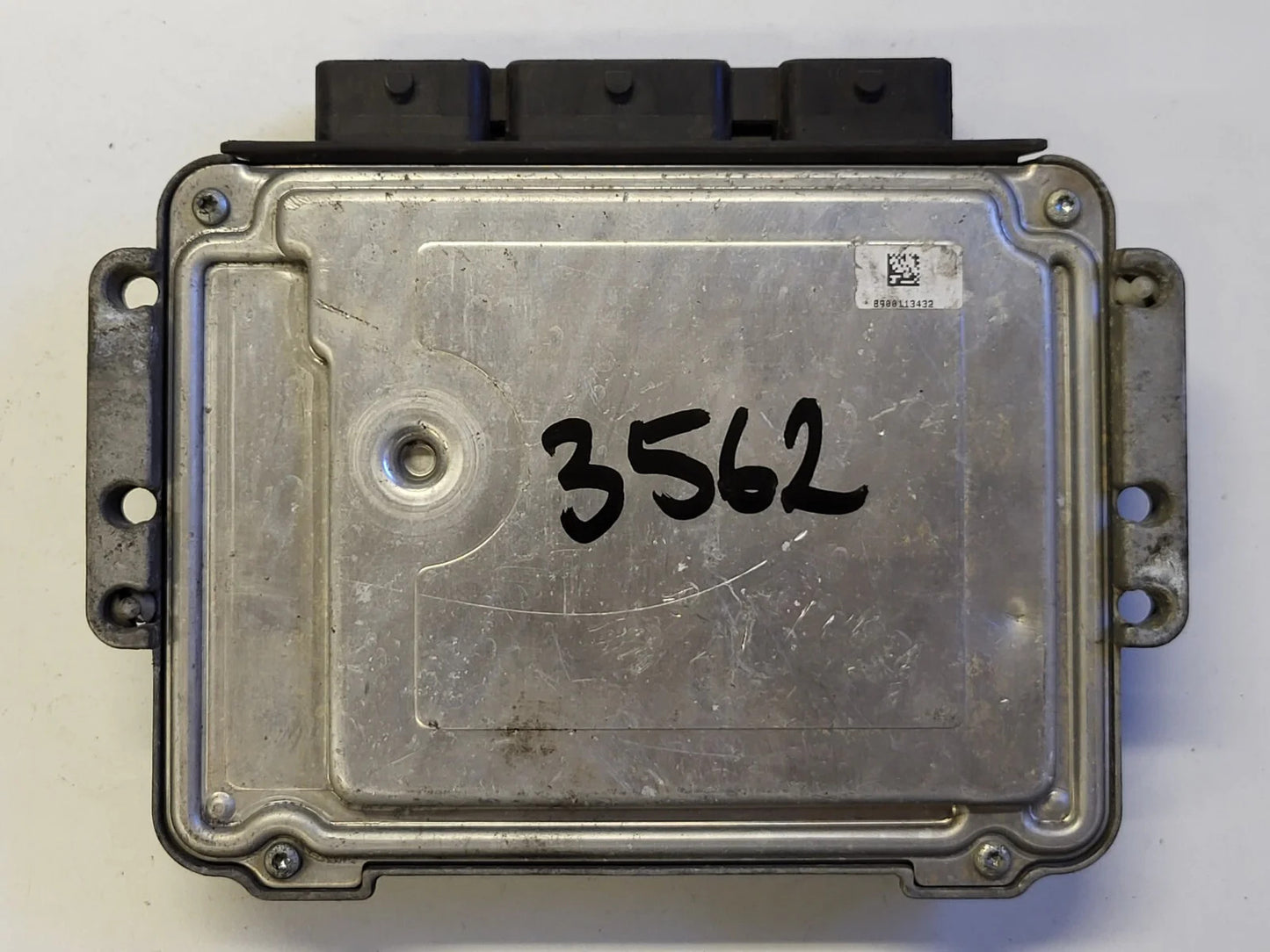 FORD ECU / 0281011701 / 6M51-12A650-NB / 9BXB / 1039S16296 / BOSCH