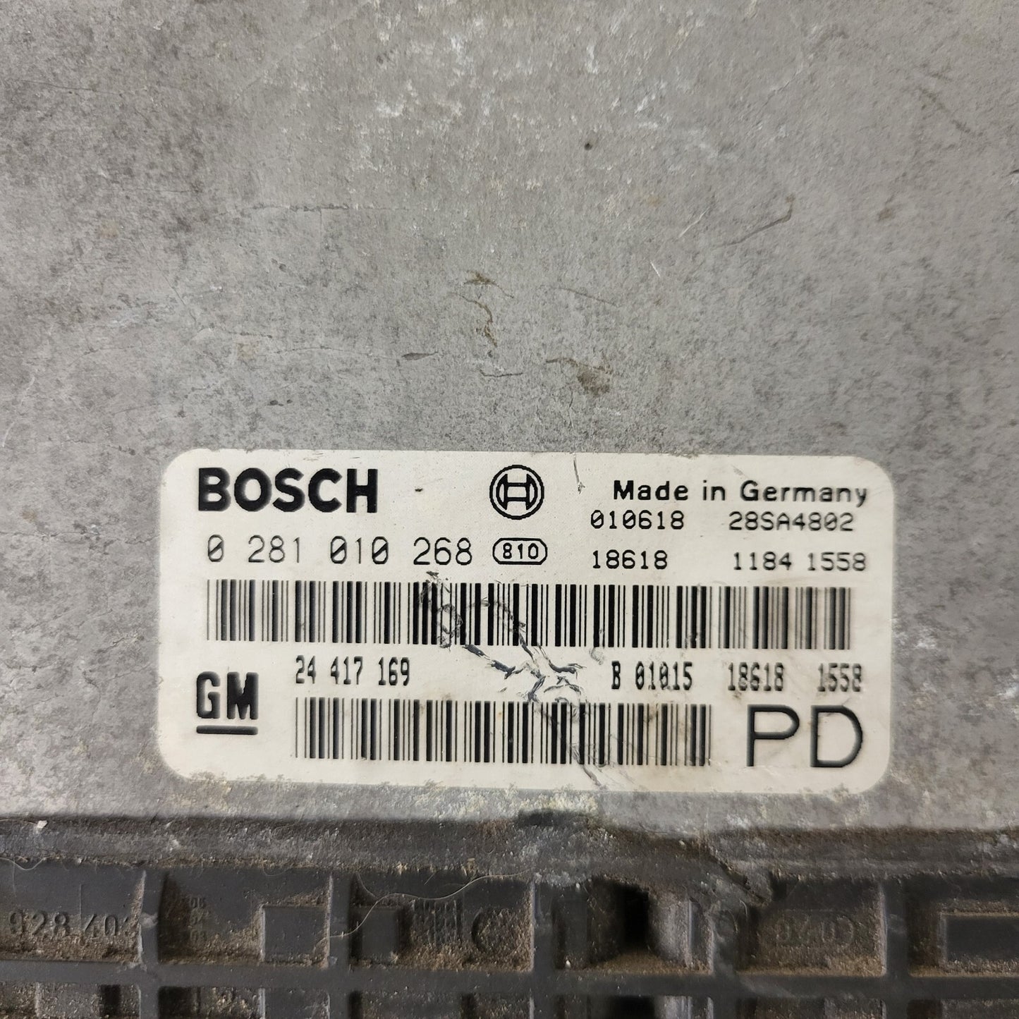 Opel Zafira 2.0 ECU / 0281010268 / 24417169 / BOSCH