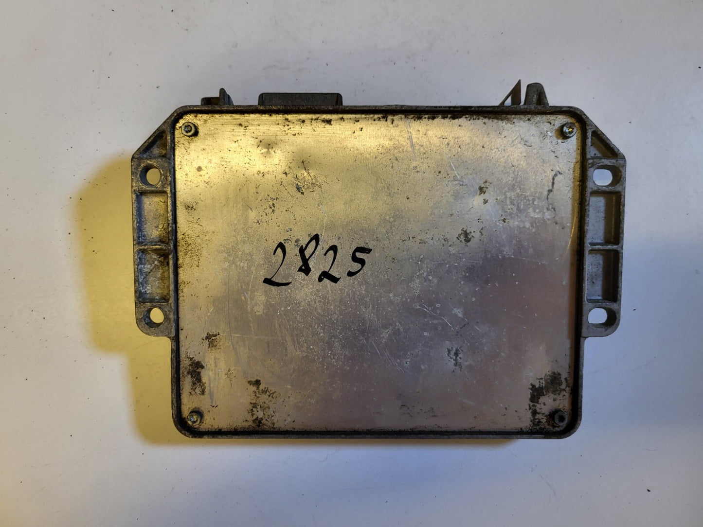 RENAULT ECU / 7700115597 / 7700115160 / 21654820-6 / 7700113511 / 35 PIN SAGEM