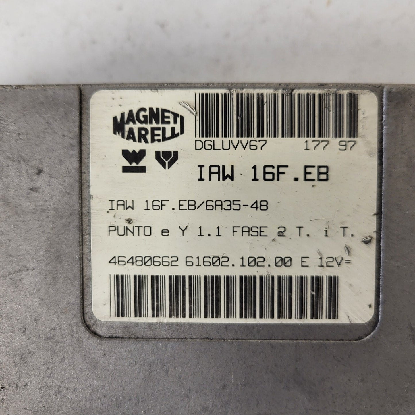 FIAT PUNTO LANCIA Y 1.1 ECU / IAW 16F.EB / 46480662 / 61602.102.00 E / MAGNETI M