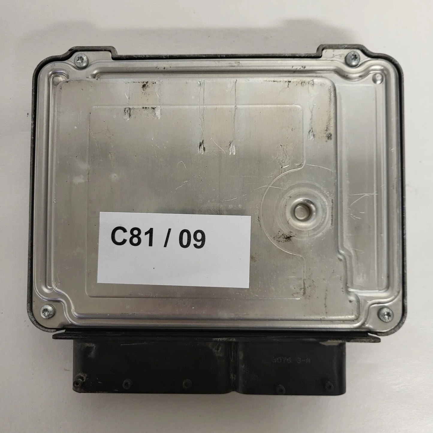 SEAT LEON ECU / 03G906021LK / 0281013279 / EDC16U34 / BOSCH