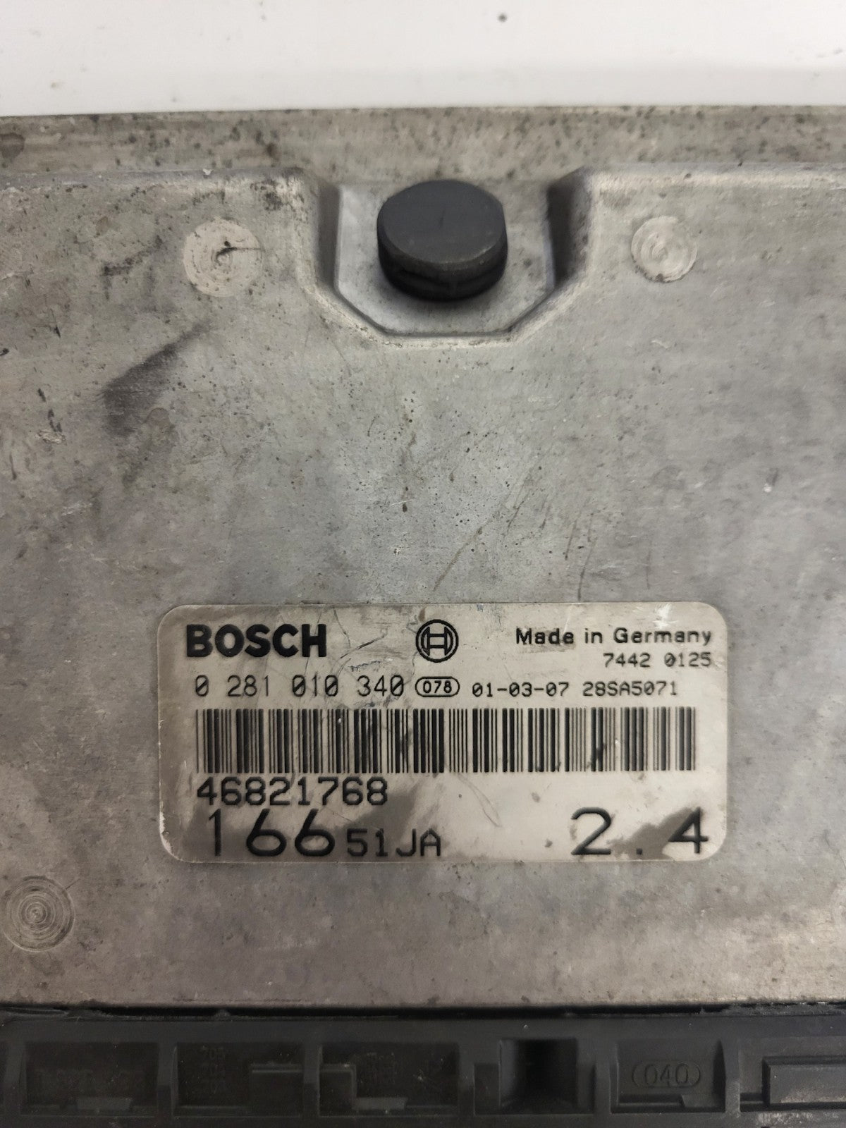 ALFA ROMEO 166 ECU / 0281010340 / 46821768 / BOSCH
