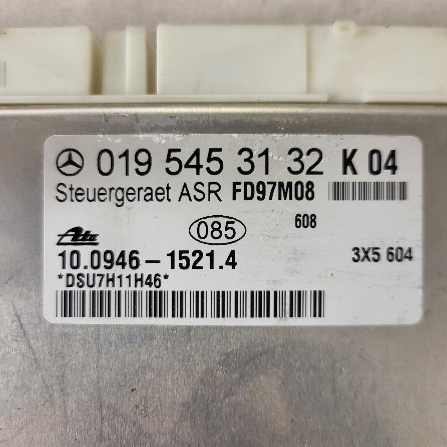 Mercedes C W202 ASR MODULE ECU / 0195453132 / 10.0946-1521.4 / ATE