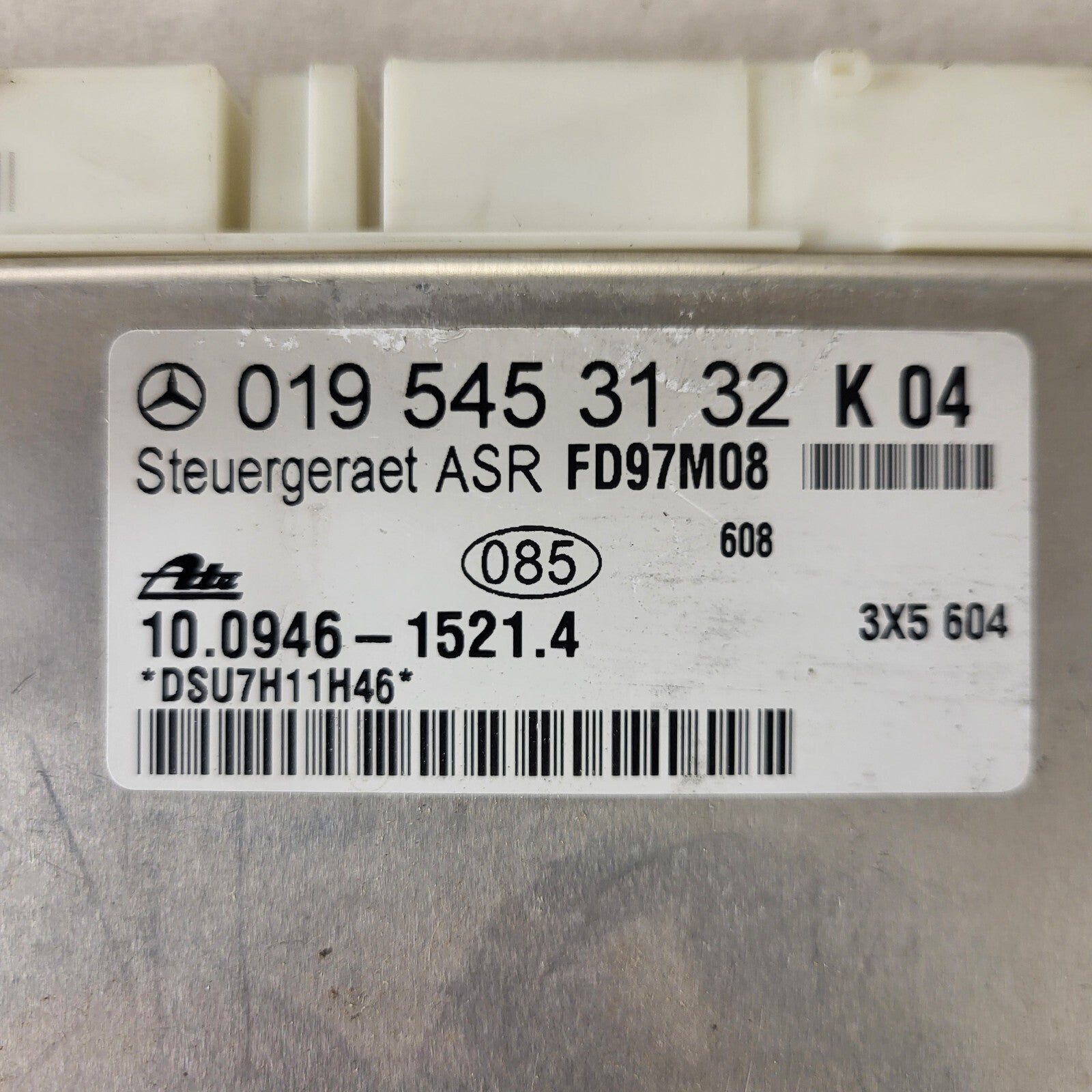 Mercedes C W202 ASR MODULE ECU / 0195453132 / 10.0946-1521.4 / ATE