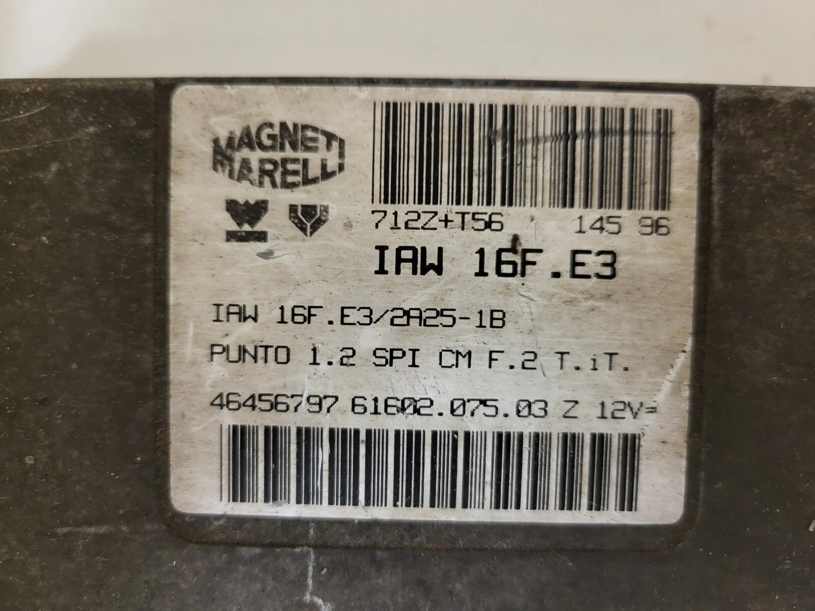 Fiat Punto 1.2 ECU / 46456797 / IAW 16F.E3 / 61602.075.03 / MAGNETI MARELLI