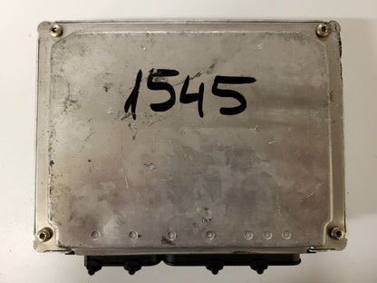 VW PASSAT ECU / 8D0907558B / 0261204774 / BOSCH
