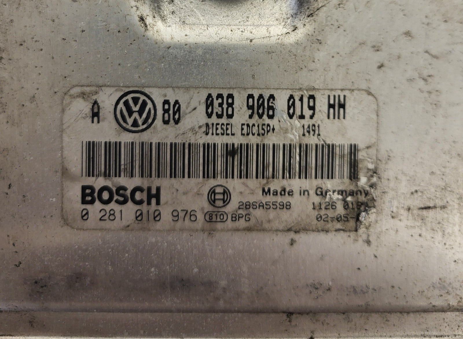 VW GOLF ECU / 038906019HH / 0281010976 / EDC15P+ / BOSCH