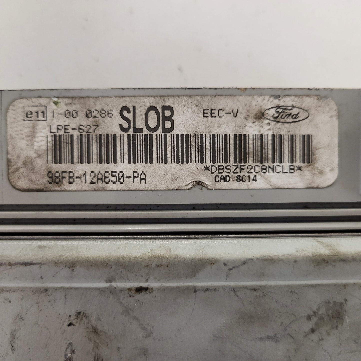Ford ECU / 98FB-12A650-PA / LPE-627 / SLOB / 98FB12A650PA / EEC-V