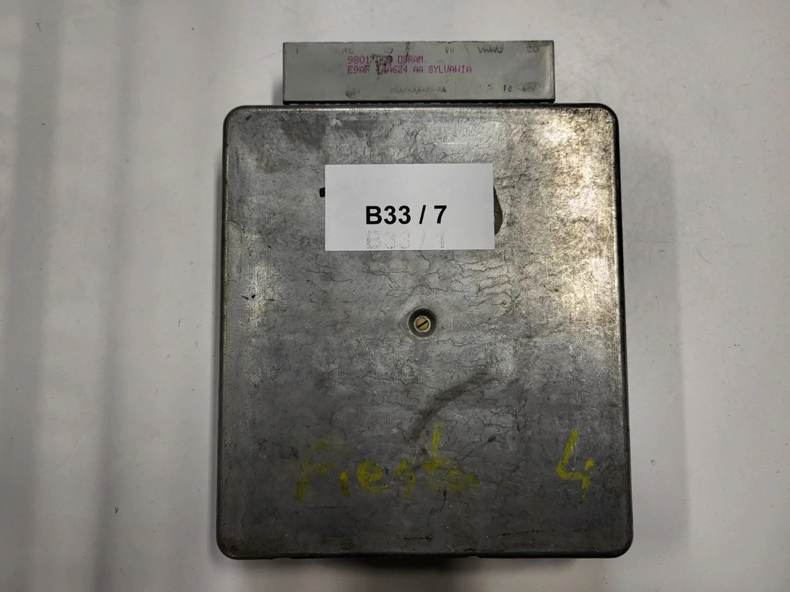 FORD FIESTA ECU / 98FB-12A650-MA / MOPE / LPE-627 / EEC-V / 98FB12A650MA