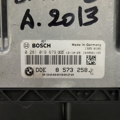 BMW F20 F30 ECU / 0281019679 / DDE8573258 / 8573258 / BOSCH