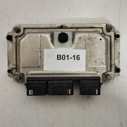 Citroen Xsara ECU / 0261207318 / 9648483480 / 9643897580 / M7.4.4 / BOSCH