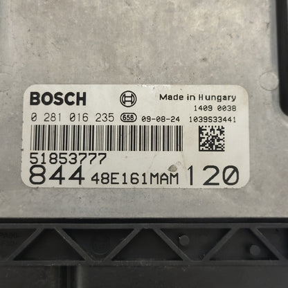 LANCIA DELTA ECU / 0281016235 / 51853777 / 1039S33441 / BOSCH - B02-13 - 2